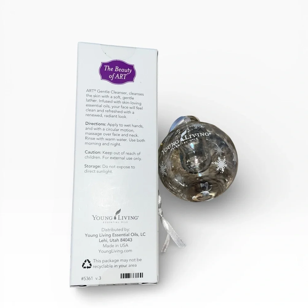 Young Living Essential Oils the beauty of ART Gentle Cleanser new + diffuser